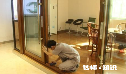 吊轨推拉门好还是地轨推拉门好 厨房推拉门轨道在上面好还是下面