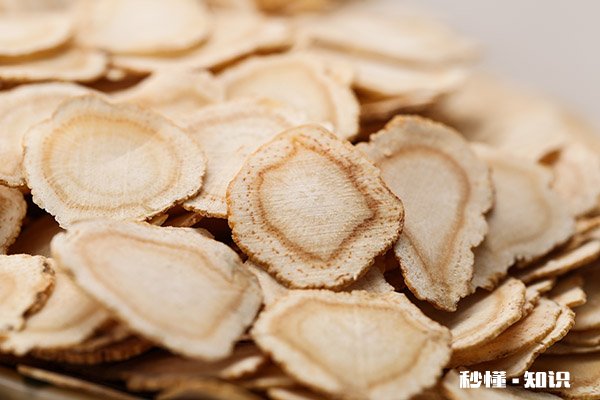 西洋参枸杞泡水的禁忌 西洋参枸杞泡水的好处