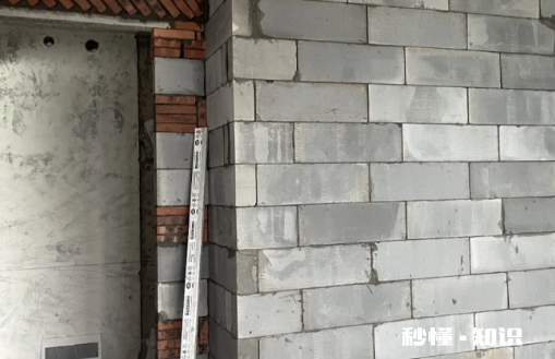 轻质砖上可以贴瓷砖吗 轻质砖上可以挂75寸电视机吗