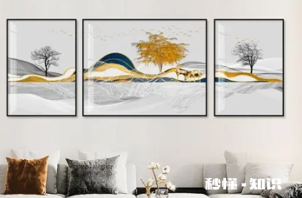 客厅挂画距离天花板多高合适 客厅挂画的高度沙发靠背以上多高