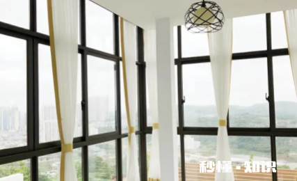 房间和客厅窗帘的遮光度应该怎么选 怎么看窗帘遮光度