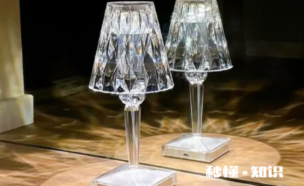 怎样擦洗水晶台灯 水晶灯容易发黄吗