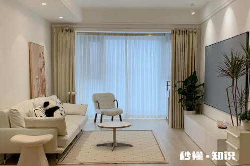 夏天拉窗帘能隔热吗 白色纱窗帘能挡夏天太阳吗