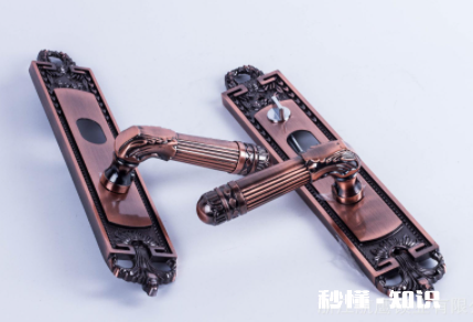 防盗门手柄断了如何更换 防盗门把手断了可以用胶水粘上吗