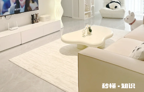 100平方装修瓷砖80X80多少块 客厅地面贴瓷砖要不要刷背胶