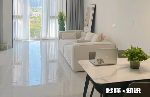 100平方装修瓷砖80X80多少块 客厅地面贴瓷砖要不要刷背胶