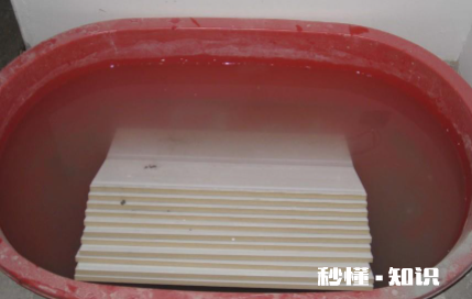 什么瓷砖不用泡水贴 瓷砖浸水时间为多长