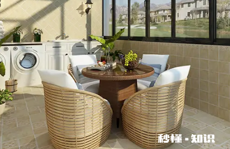 阳台是贴墙砖还是刷白 阳台贴墙砖需要做拉毛处理吗