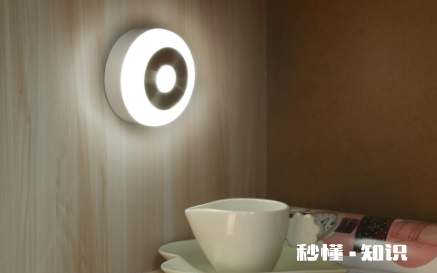 怎么让闪烁的LEd常亮 led灯能亮多久