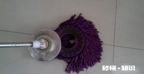 旋转拖把杆不能收缩怎么修理 拖把按下去不转怎么回事