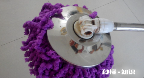 旋转拖把杆不能收缩怎么修理 拖把按下去不转怎么回事
