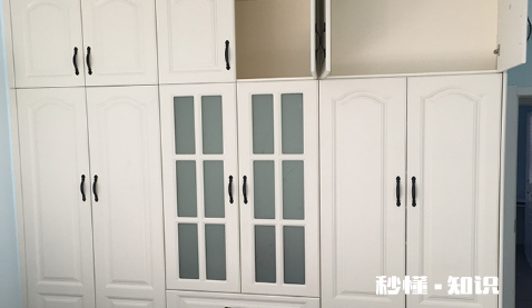 禾香板衣柜容易变形是怎么回事 禾香板衣柜价格为什么有高有低