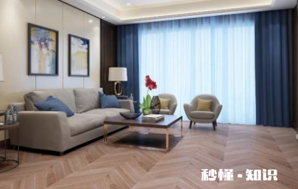 天气闷热地板有水珠什么原因 地板砖出水怎么处理