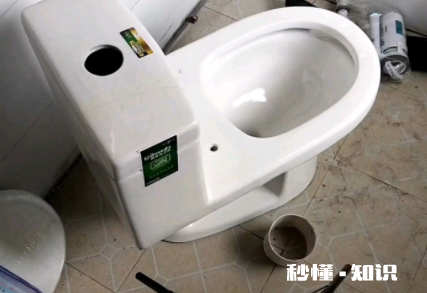 马桶排污口比地面低怎么办 马桶管道露出地面多少