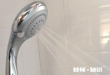 花洒喷头周围漏水怎么办 花洒喷头侧面喷水怎么修理