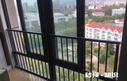 现在的高层窗户为什么往里开 窗户往里开好还是往外开好