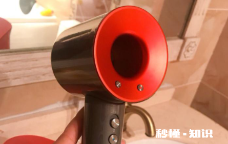 电吹风插电没反应怎么维修 吹风机突然没反应了