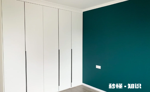 衣柜一门到顶能做多高 衣柜一门到顶留缝多少
