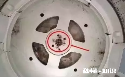 波轮洗衣机怎么拆开清洗 波轮洗衣机清洗后的残渣如何处理