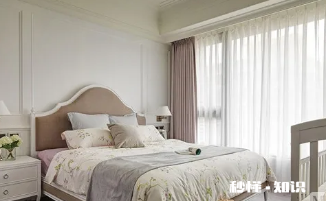 卧室窗帘高度需要统一吗 窗帘正面是朝屋里还是屋外