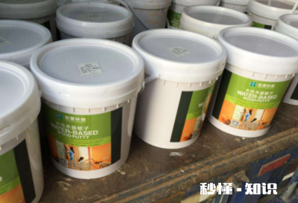 耐水腻子发黄是怎么回事 刮腻子发黄怎么处理