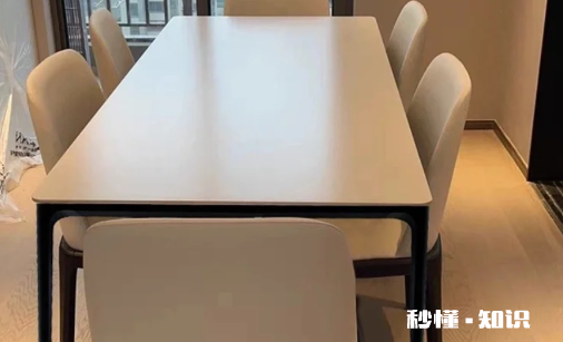 德利丰岩板背面都是粗糙的吗 德利丰岩板背面有logo吗