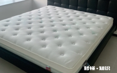 床垫气味太重晾了一个星期可以睡了吗 床垫气味太重被子都有味道了怎么办