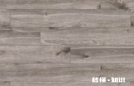 刚贴好的地板为什么是缝湿湿的 地板坏了几块怎样修复好