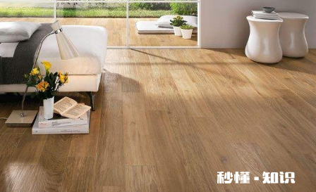 刚贴好的地板为什么是缝湿湿的 地板坏了几块怎样修复好