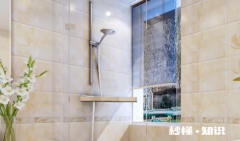 卫生间墙砖上下分色还是一体 卫生间墙砖上浅下深色好看吗