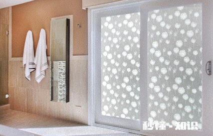 窗户玻璃纸怎么撕掉 窗纸老化碎了不好撕怎么办