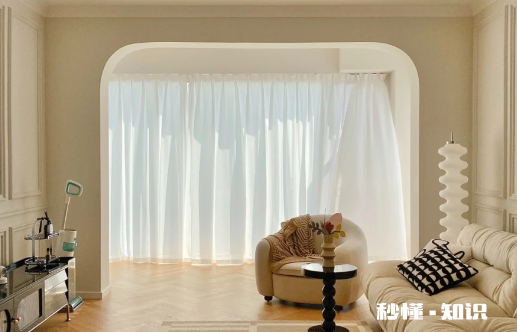 客厅不装窗帘只装纱好看吗 客厅不装窗帘会影响美观么