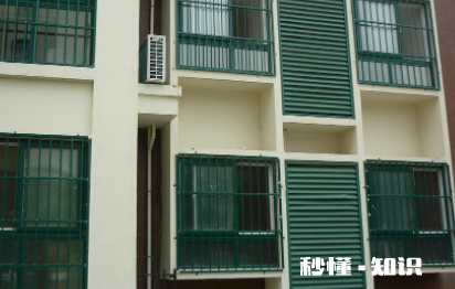 外墙漆粘在窗户上怎么清洗 窗户外面刷什么油漆好