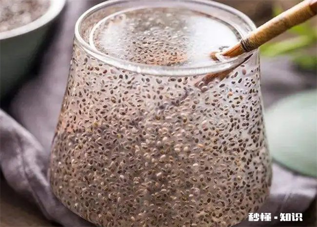 奇亚籽能减肥吗 牛奶泡奇亚籽能减肥吗