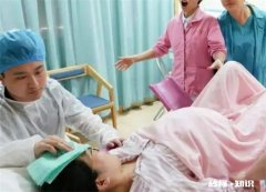 生产时穿裙子还是裤子方便 生产的时候穿裙子还是裤子