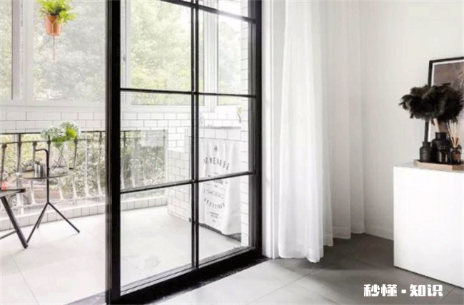 卫生间门玻璃双层磨砂还是单层 卫生间窗户做单层磨砂玻璃还是双层