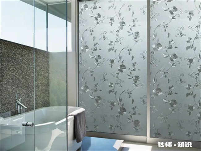 卫生间门玻璃双层磨砂还是单层 卫生间窗户做单层磨砂玻璃还是双层
