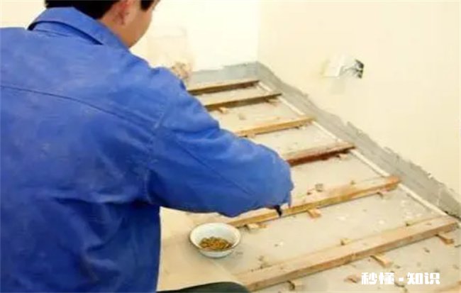 铺实木地板要放防虫剂吗 铺木地板底下是否放防虫药吗