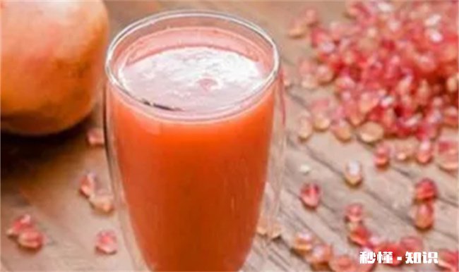 石榴汁弄衣服上变什么颜色 石榴的颜色弄到衣服上怎么办