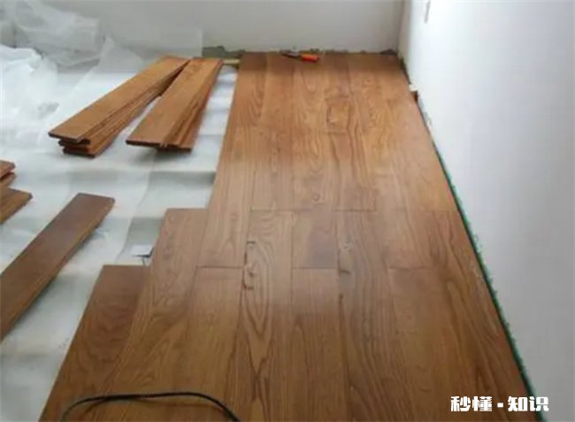 实木地板很多年了可以做翻新吗 用了十几年的实木地板可以翻新吗