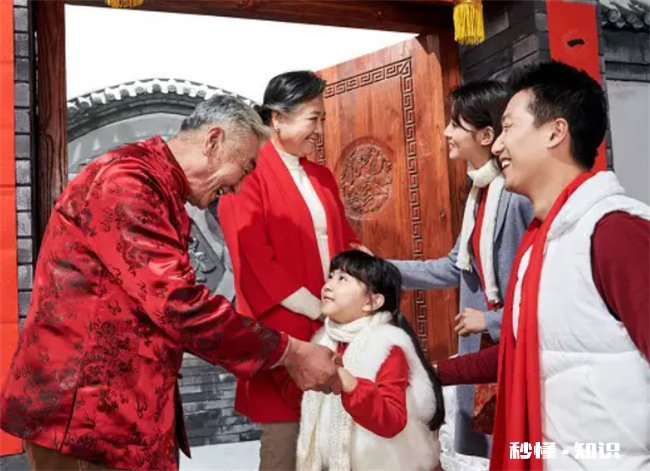 大年初一几时出行最好 大年初一几点出门好