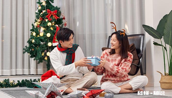 平安夜送什么礼物给男朋友合适 平安夜要给男朋友送礼物吗