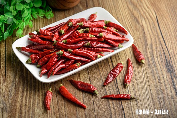 胡萝卜不能和什么食物同食 胡萝卜和什么相克