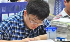 高考抄旁边人几率大吗 高考给别人抄犯法吗