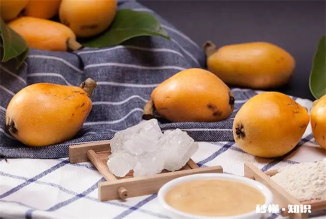 枇杷和什么一起煮止咳效果好 枇杷是生吃止咳还是炖的止咳