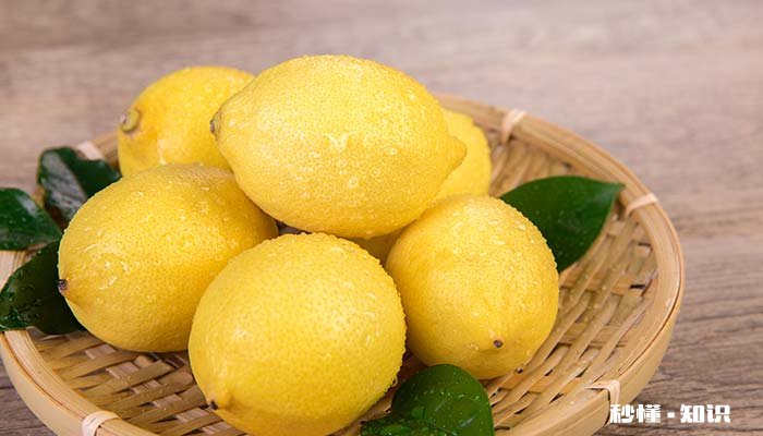 柠檬泡水长期饮用有害吗 柠檬泡水喝对身体有害吗