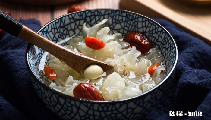 银耳汤可以二次加热吗 银耳汤可以二次加热吗