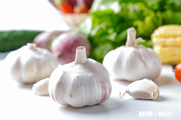 荨麻疹不能吃什么食物有哪些 荨麻疹的饮食禁忌