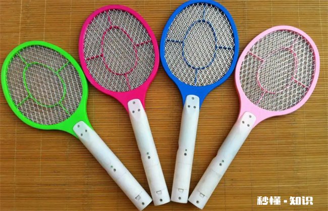 电蚊拍夜里能一直开着放着吗 电蚊拍晚上插着电到天亮会坏吗