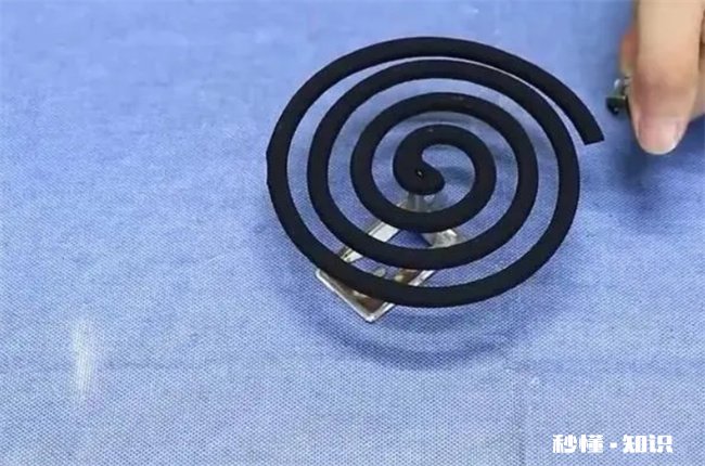 睡车里点蚊香可以睡吗